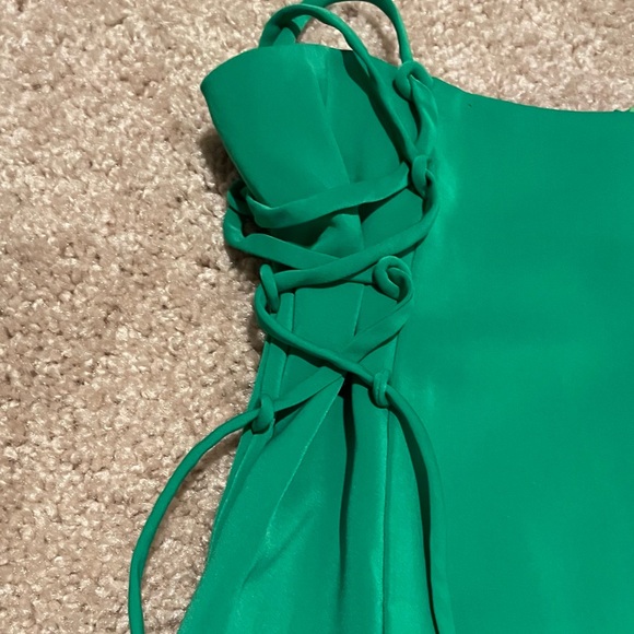Green pants with tie up detail (L) - Picture 5 of 6